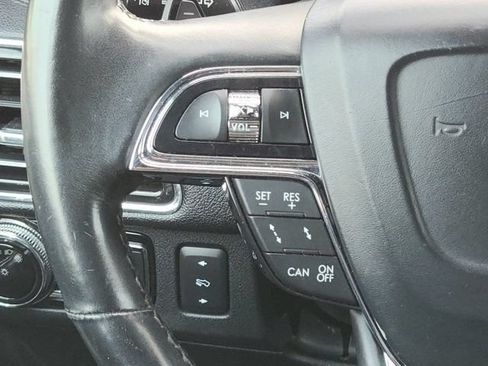 Used 2020 Lincoln Navigator Reserve w/ Equipment Group 208A Reserve RWD image 27