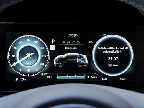 New 2025 Hyundai Elantra SEL FWD image 38