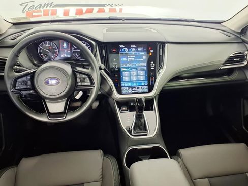 Used 2025 Subaru Outback Onyx Edition image 11