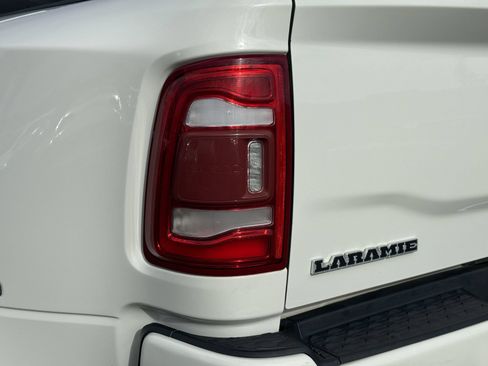 Used 2019 RAM 3500 Laramie AWD/4WD image 11
