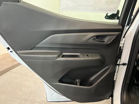 New 2027 Chevrolet Bolt LT image 20
