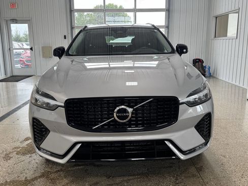 Used 2024 Volvo XC60 B5 Core image 46