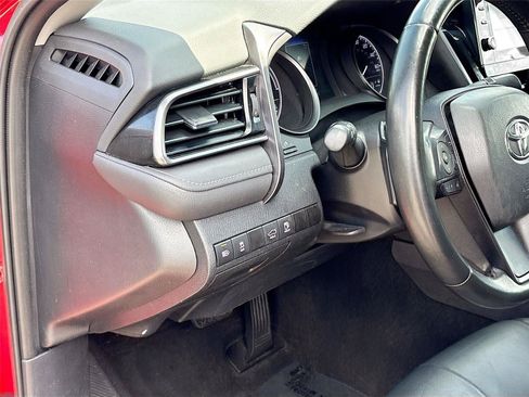 Used 2024 Toyota Camry SE w/ Audio Upgrade Package FWD image 10