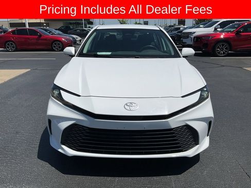 Used 2025 Toyota Camry LE FWD image 22