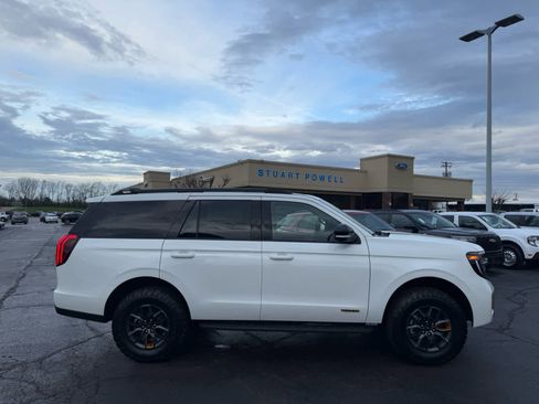 New 2026 Ford Expedition Tremor image 21