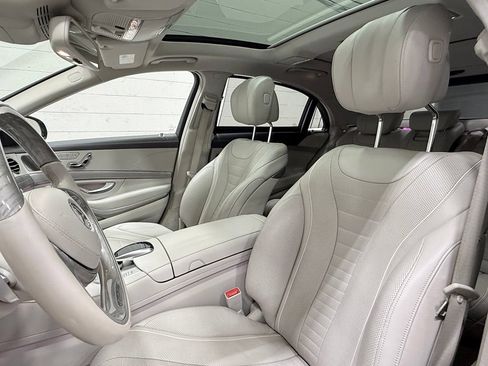 Used 2017 Mercedes-Benz S 550 4MATIC Sedan image 30
