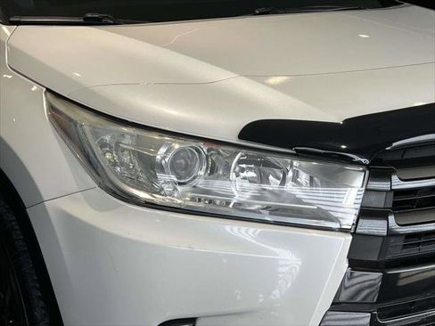 Used 2017 Toyota Highlander XLE w/ Protection Package #3 image 7