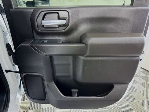 Used 2024 GMC Sierra 2500 Pro w/ Convenience Package image 25