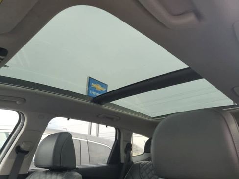Used 2023 Hyundai Santa Fe Limited image 4