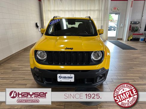 Certified 2018 Jeep Renegade Altitude AWD/4WD image 7