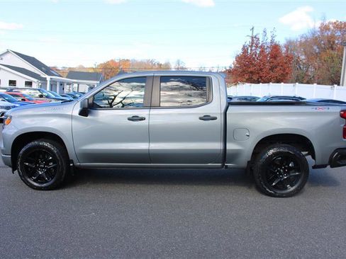 Used 2023 Chevrolet Silverado 1500 Custom image 5