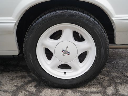 Used 1993 Ford Mustang LX image 18