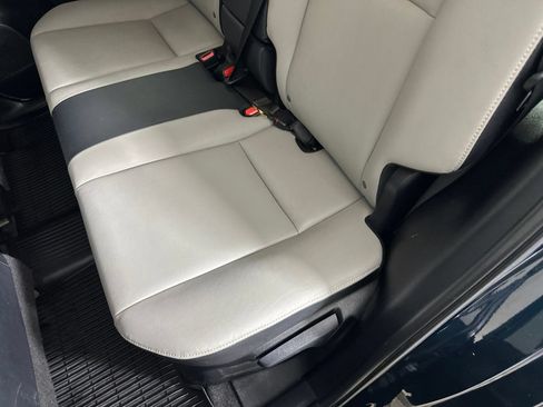 Used 2017 Toyota RAV4 Limited AWD/4WD image 27