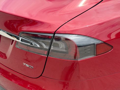 Used 2017 Tesla Model S 75D AWD/4WD image 26
