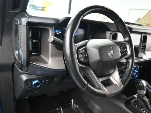 Used 2022 Ford Bronco Outer Banks w/ Sasquatch Package AWD/4WD image 15