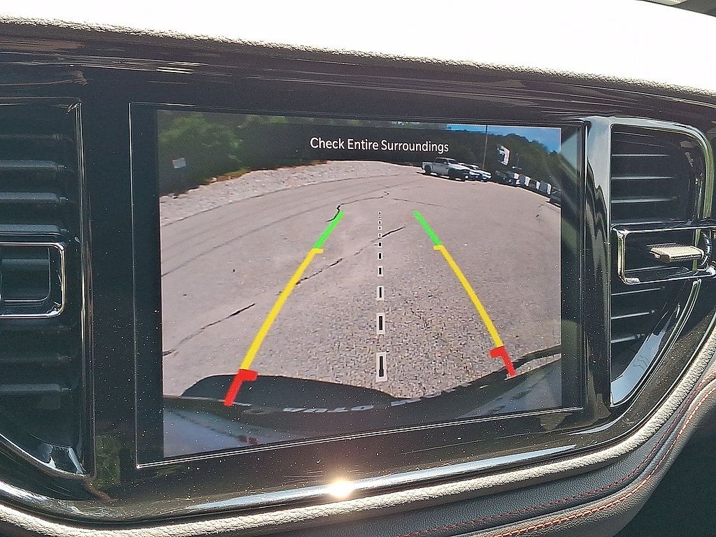 Used 2025 Dodge Durango GT AWD/4WD image 15