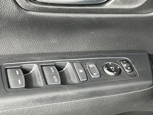 Used 2025 Honda CR-V Sport image 16