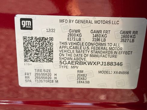 Used 2023 Buick Enclave Essence w/ Experience Buick Package FWD image 34