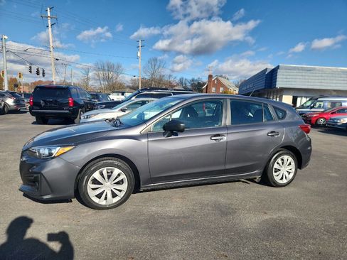Used 2018 Subaru Impreza 2.0i image 2