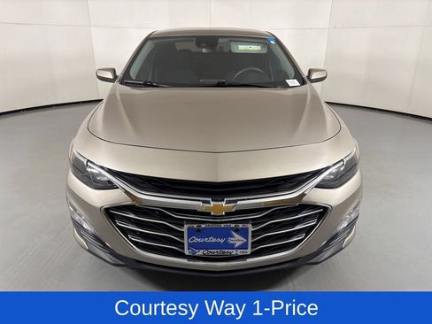Used 2023 Chevrolet Malibu LT FWD image 4