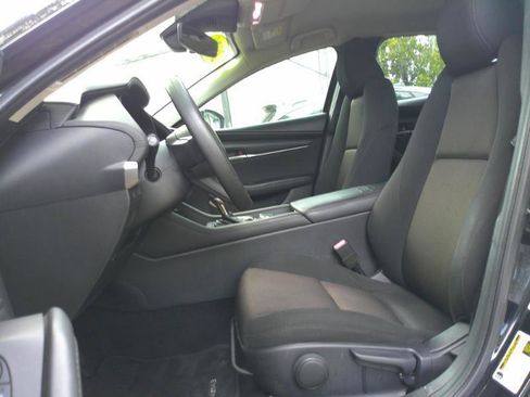 Used 2020 MAZDA MAZDA3 Sedan FWD image 12