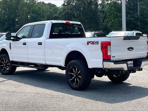 Used 2018 Ford F250 XL w/ Power Equipment Group AWD/4WD image 12