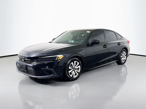Used 2023 Honda Civic Sport image 4