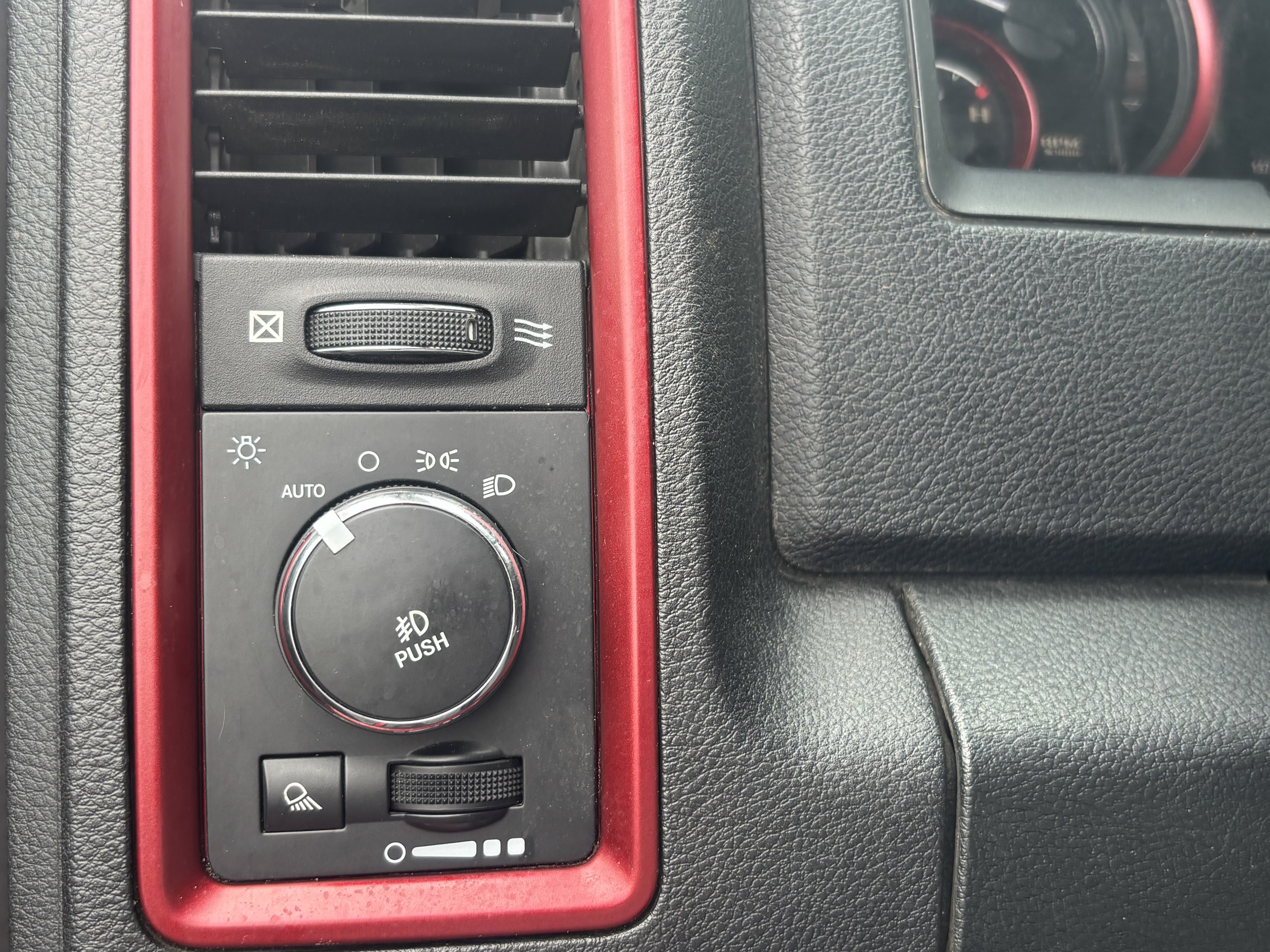 Used 2016 RAM 1500 Rebel AWD/4WD image 20
