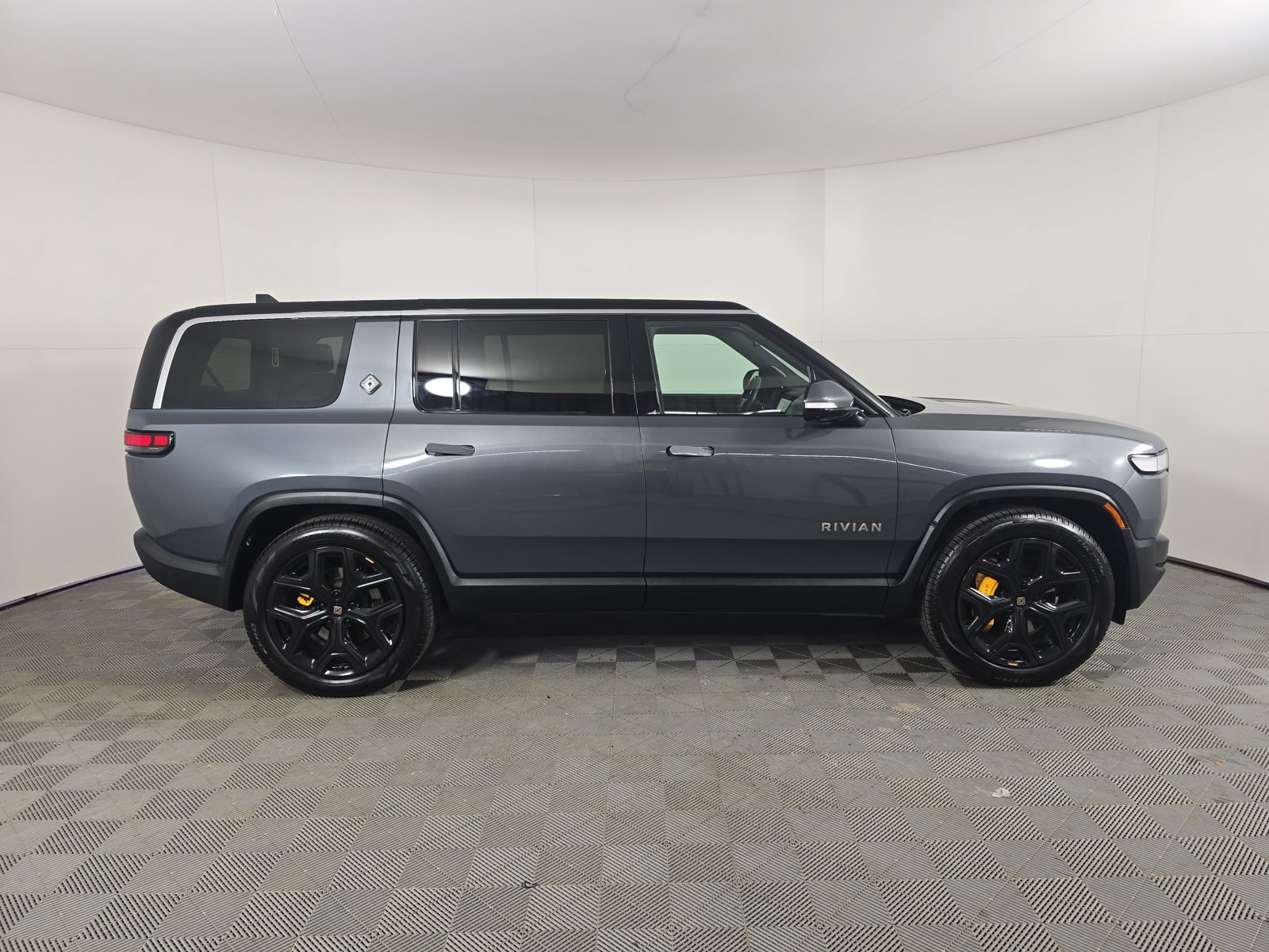 Used 2023 Rivian R1S Adventure Quad AWD/4WD image 6