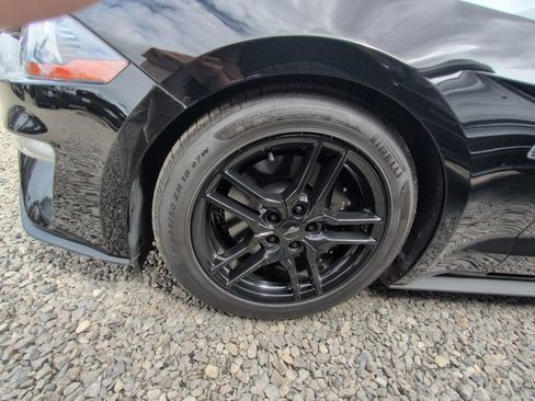 Used 2018 Ford Mustang GT RWD image 9