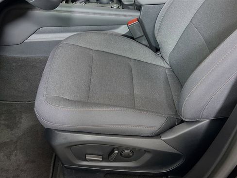 Used 2025 Ford Explorer Active image 24