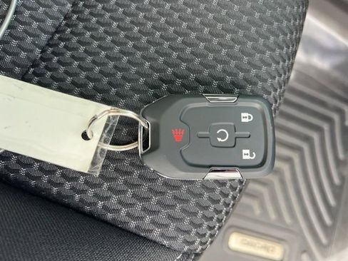 Used 2023 GMC Terrain SLE w/ Driver Convenience Package AWD/4WD image 35