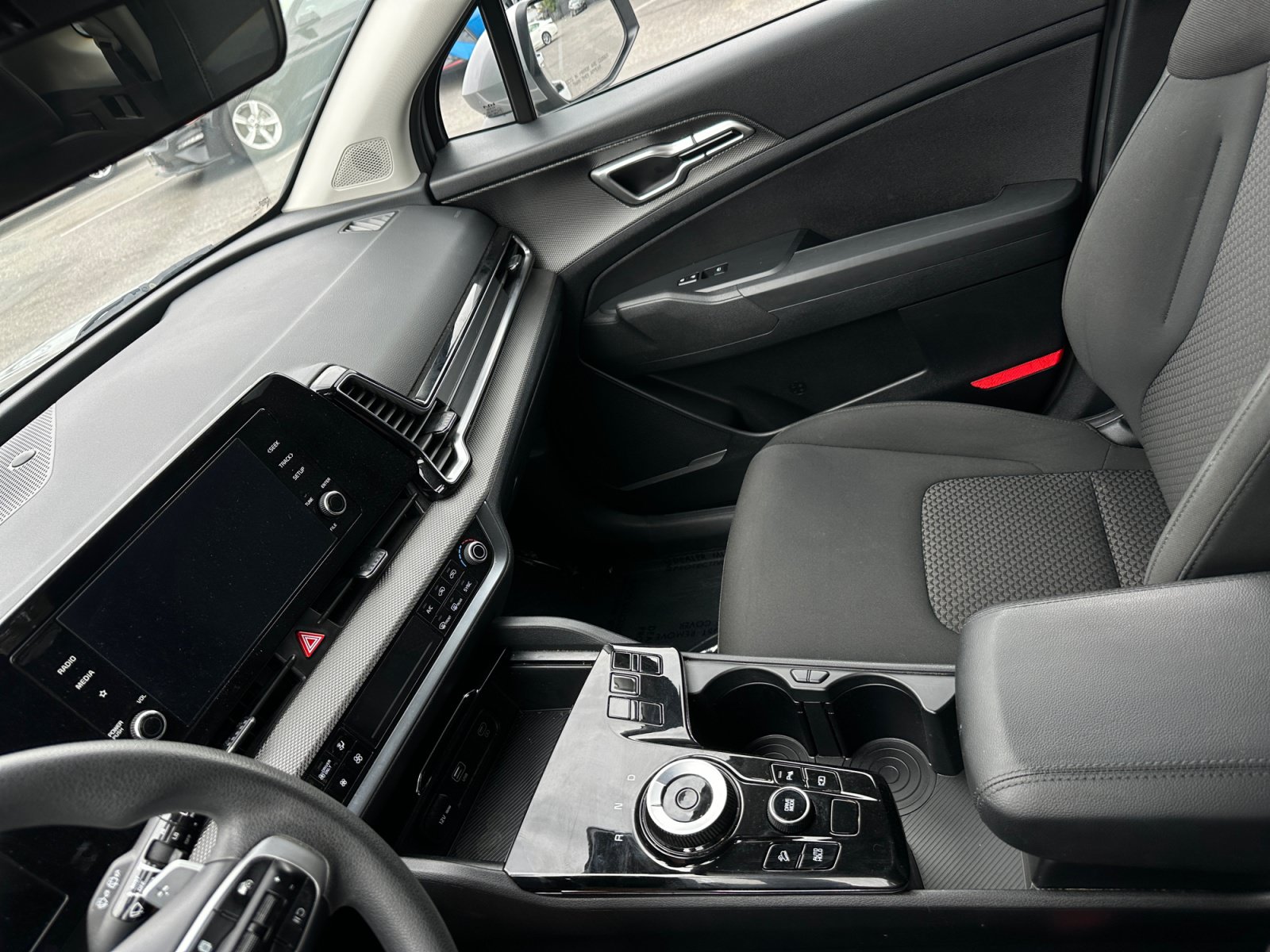 Used 2023 Kia Sportage LX FWD image 20