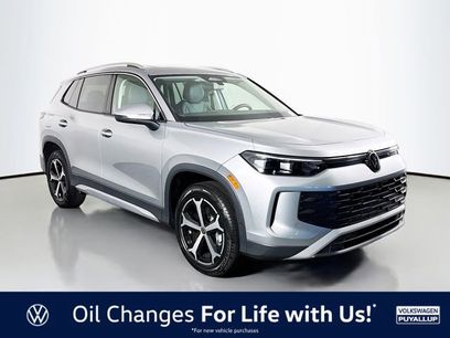 New 2025 Volkswagen Tiguan SE