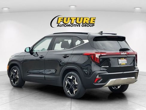 Used 2024 Kia Seltos EX FWD image 7