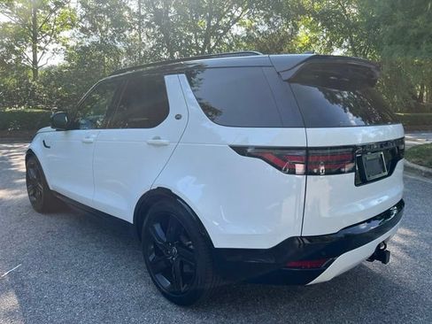 Used 2025 Land Rover Discovery Dynamic SE AWD/4WD image 7