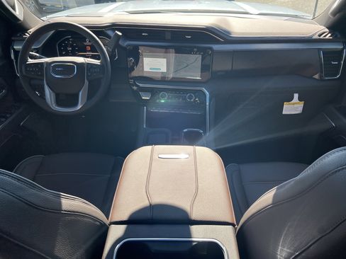 New 2026 GMC Sierra 2500 Denali w/ Denali Reserve Package image 27