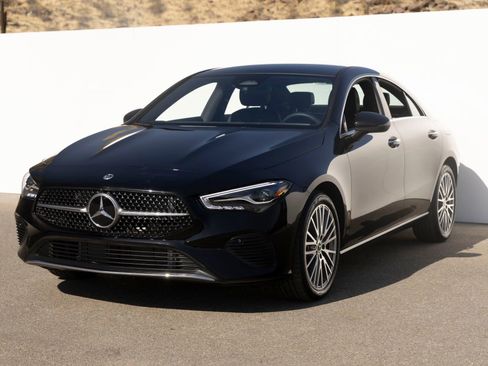 Used 2026 Mercedes-Benz CLA 250 4MATIC image 5