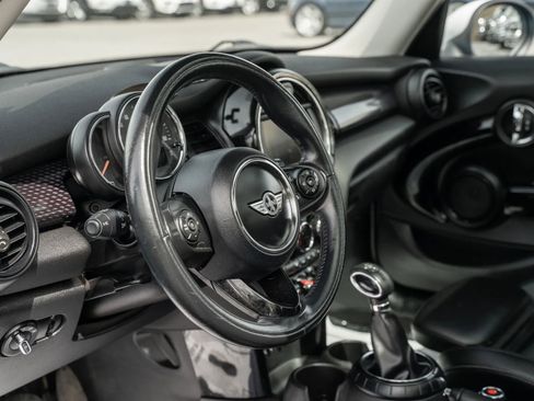 Used 2017 MINI Cooper S image 14
