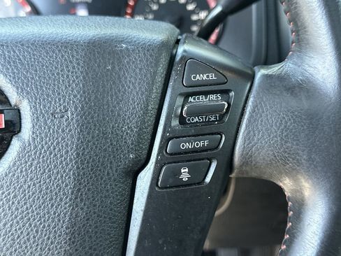 Used 2021 Nissan Titan PRO-4X w/ Pro-4x Convenience Package image 27