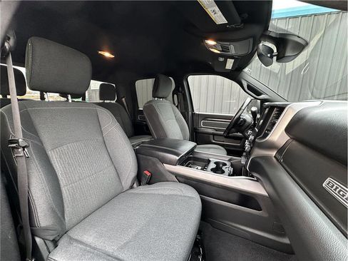 Used 2019 RAM 2500 Big Horn image 13