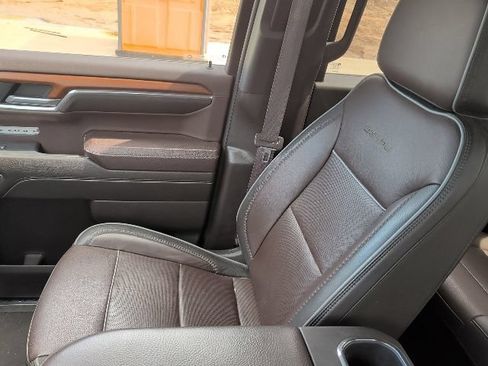 Used 2023 GMC Sierra 1500 Denali AWD/4WD image 22