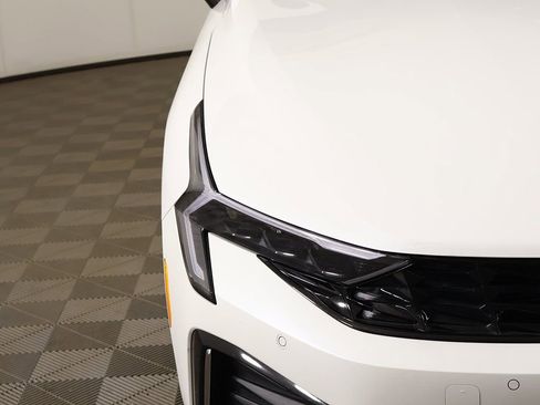 Used 2025 Kia K5 LXS image 11