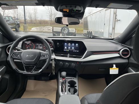 New 2026 Chevrolet Trax RS w/ Sunroof Package image 21