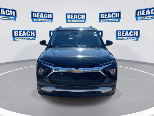 Used 2024 Chevrolet TrailBlazer LT AWD/4WD image 3
