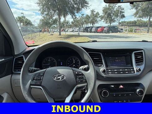 Used 2017 Hyundai Tucson SE image 14