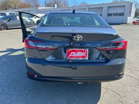 Used 2026 Toyota Camry XLE image 18