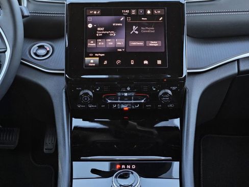 New 2025 Jeep Grand Cherokee Laredo image 33