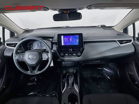 Used 2024 Toyota Corolla LE FWD image 12