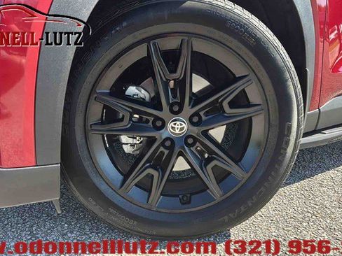 Used 2025 Toyota Grand Highlander AWD image 2